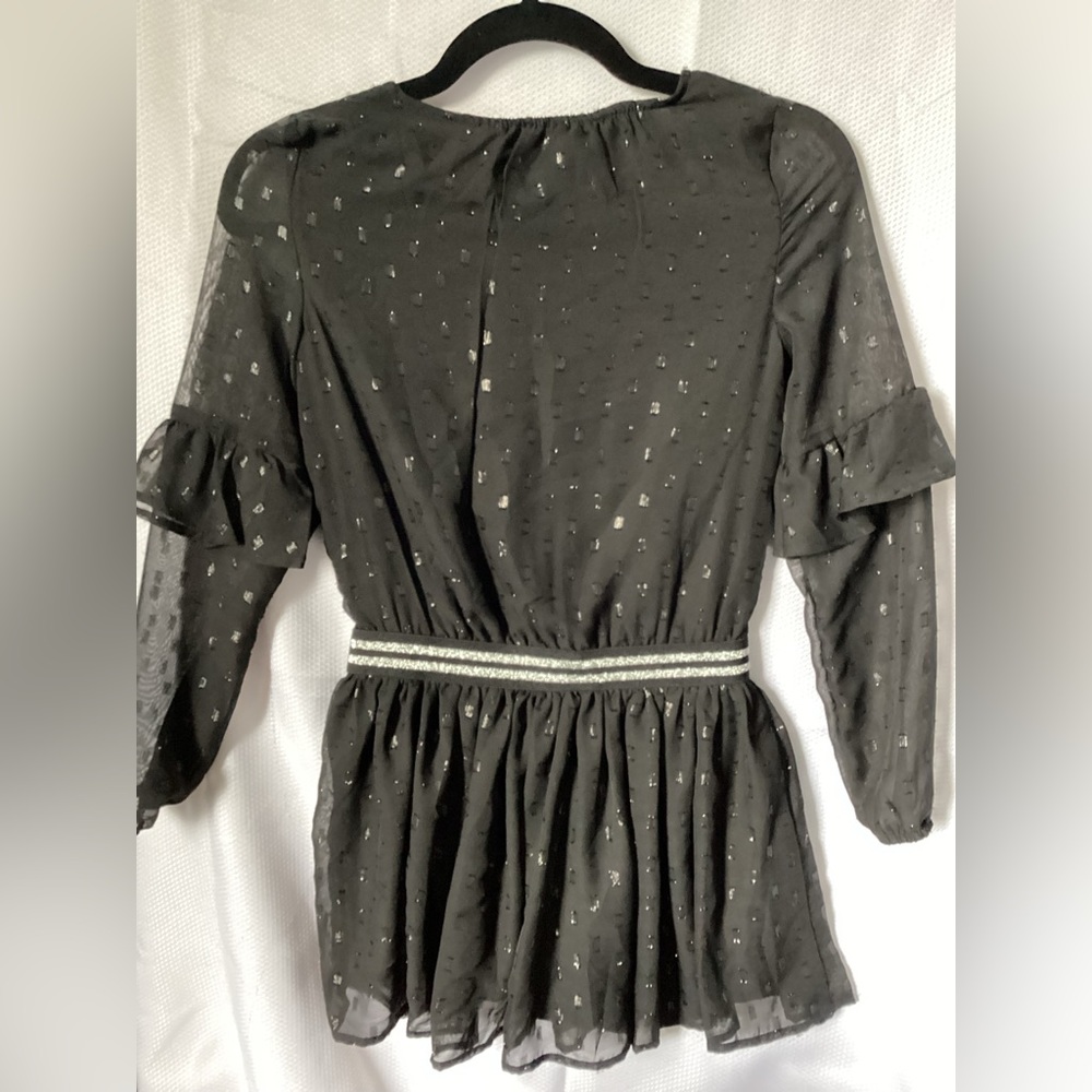 Epic Threads top, size medium. - Picture 5 of 6